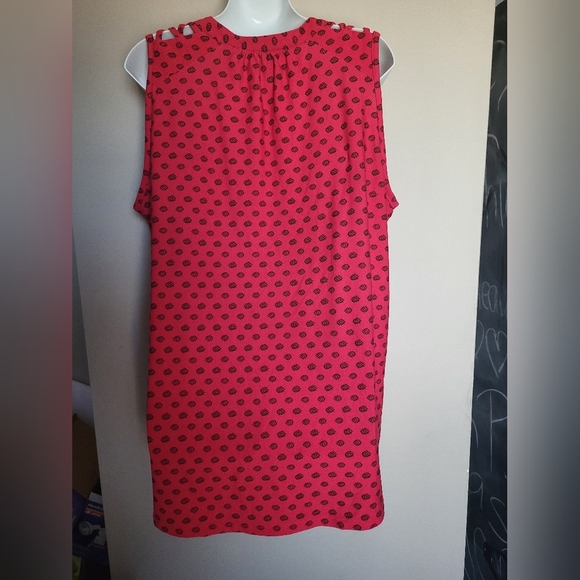 Lily Morgan Red Sleeveless Top with Tie Detail, Size XL - Picture 3 of 6